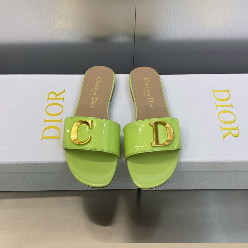 ch**an D*or slippers